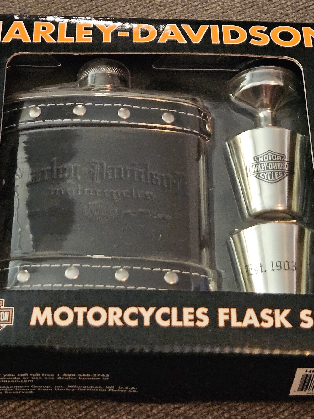 HARLEY DAVIDSON FLASK GIFT SET Shot Glasses STAINLESS Steel 2011 New Sealed RARE